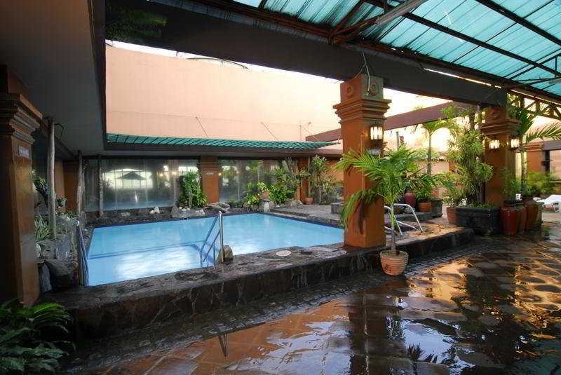 Bayview Park Hotel Manila Exterior foto